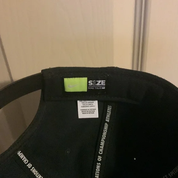 University of Washington SnapBack - Picture 5 of 5